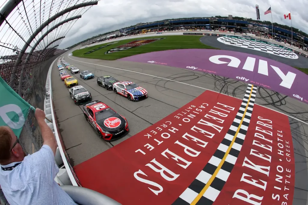 NASCAR CUP - FireKeepers Casino 400